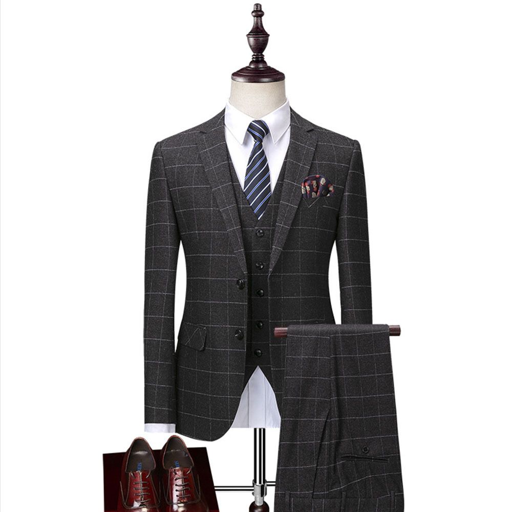 2024 Costume Hommes Plaid Gris Foncé Gentleman Trois Pièces Banquet Mariage Hôte Costumes Coupe Ajustée