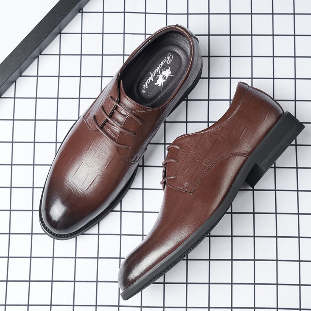 Chaussures En Cuir Pour Hommes Automne Et Hiver Décontractées Britanniques À Bout Pointu Robe Formelle Augmenter Mariage Du Marié